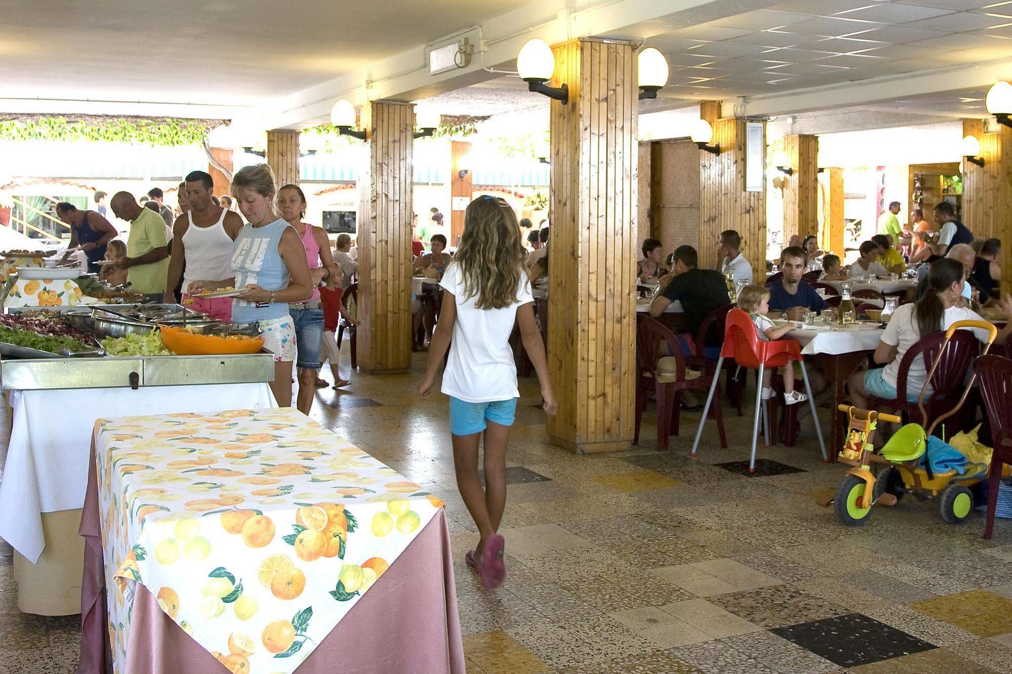 Villaggio Club Cecina Marina di Cecina Exterior foto